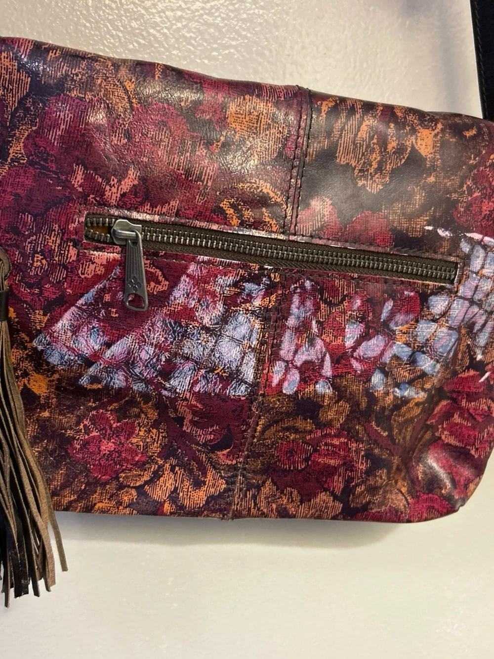 Vintage-Inspired Floral Jacquard Crossbody Bag in Burgundy and Gold